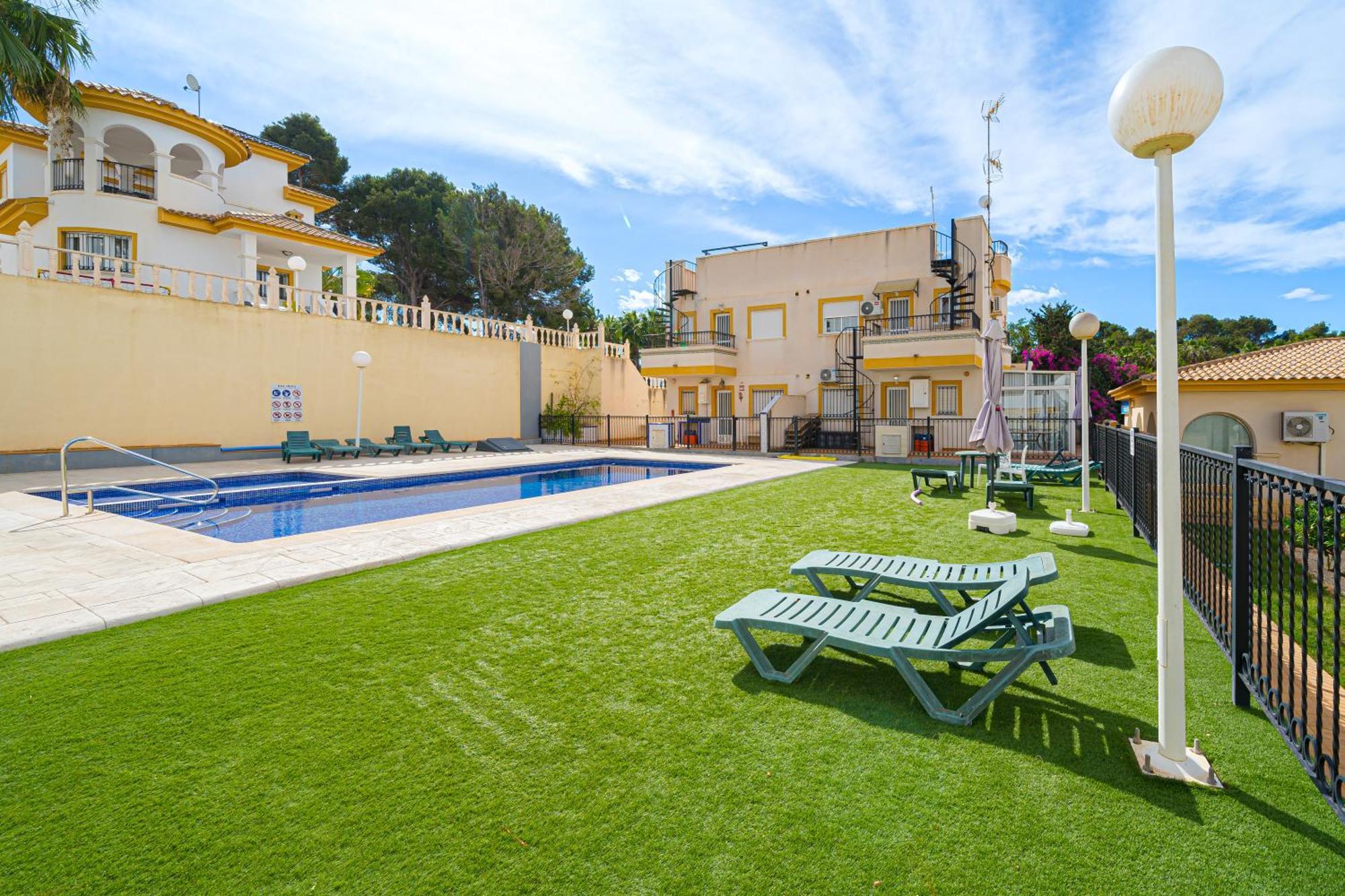 Villamartin Apartment. Excellent Location For Golfers, Cyclists And Hikers Extérieur photo