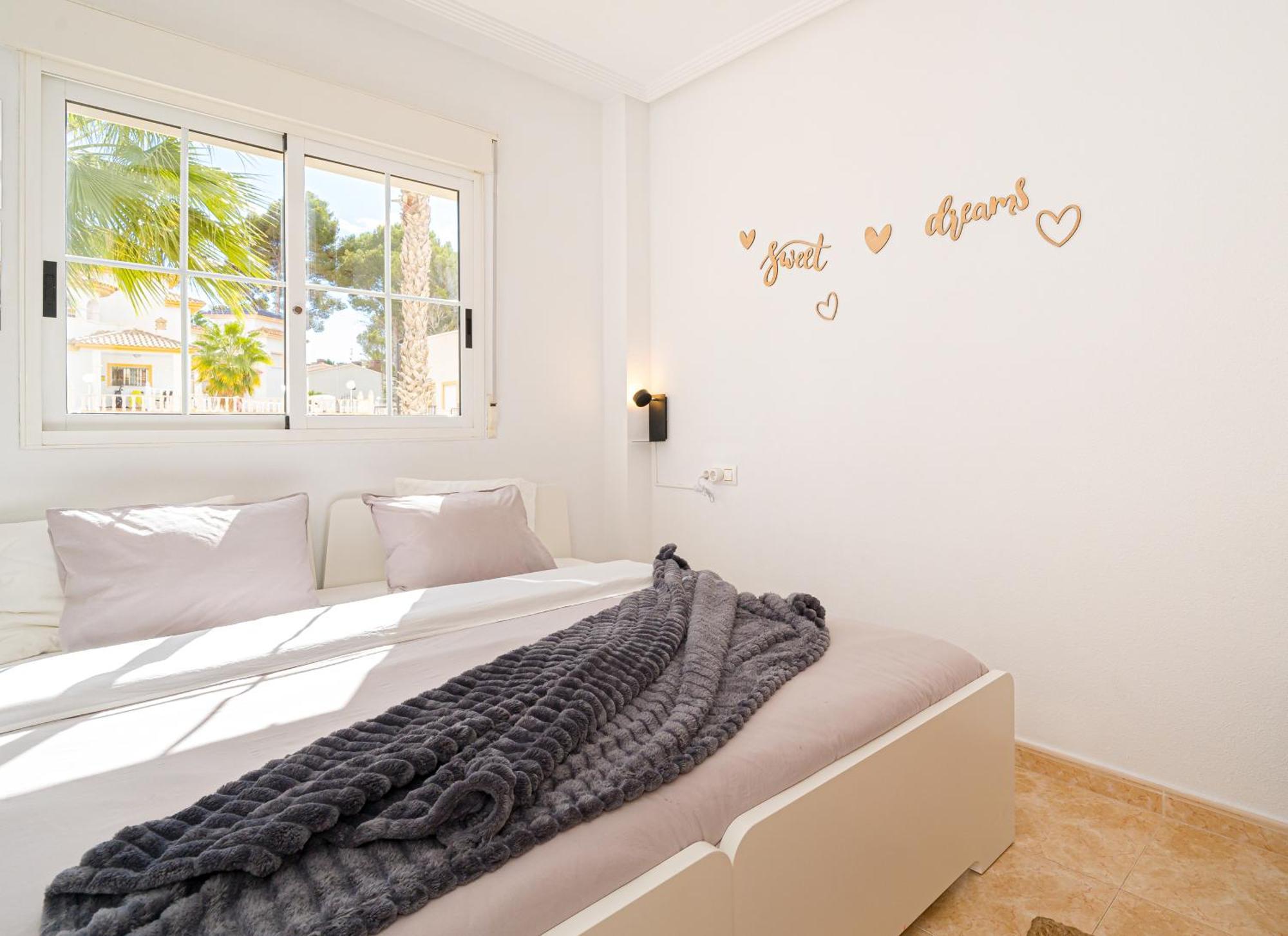 Villamartin Apartment. Excellent Location For Golfers, Cyclists And Hikers Extérieur photo