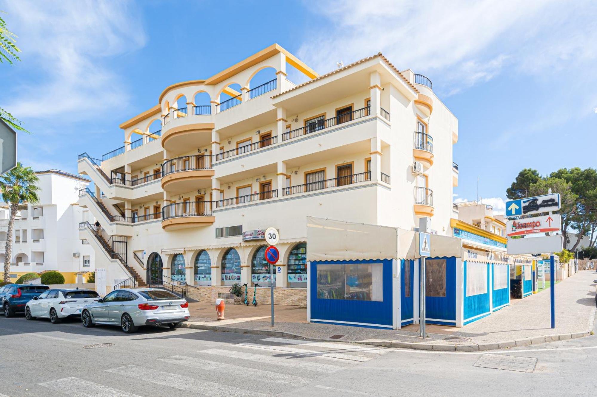 Villamartin Apartment. Excellent Location For Golfers, Cyclists And Hikers Extérieur photo